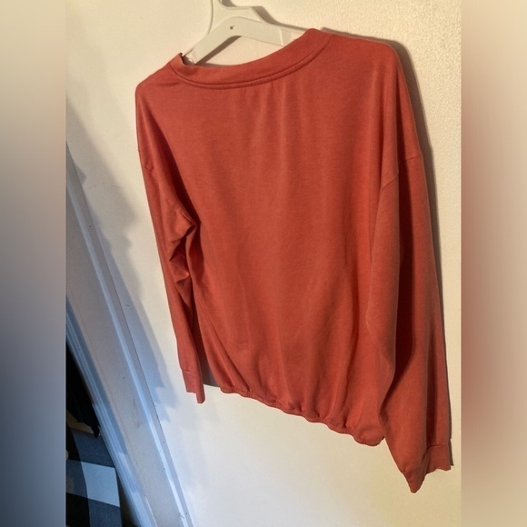 Lauren Conrad long sleeve shirt peach color in size Medium. Excellent condition - Picture 2 of 4